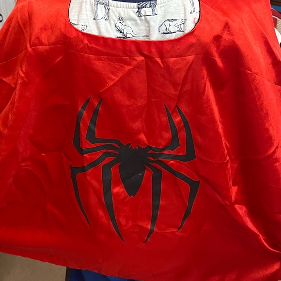 Kids Superhero Capes - Picture 5 of 5